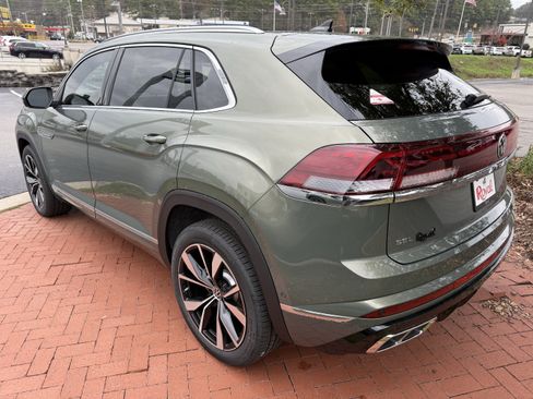 New 2026 Volkswagen Atlas Cross Sport SEL Premium R-Line image 6