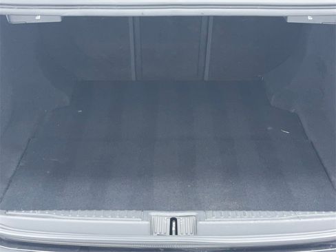 Used 2019 Alfa Romeo Giulia image 12