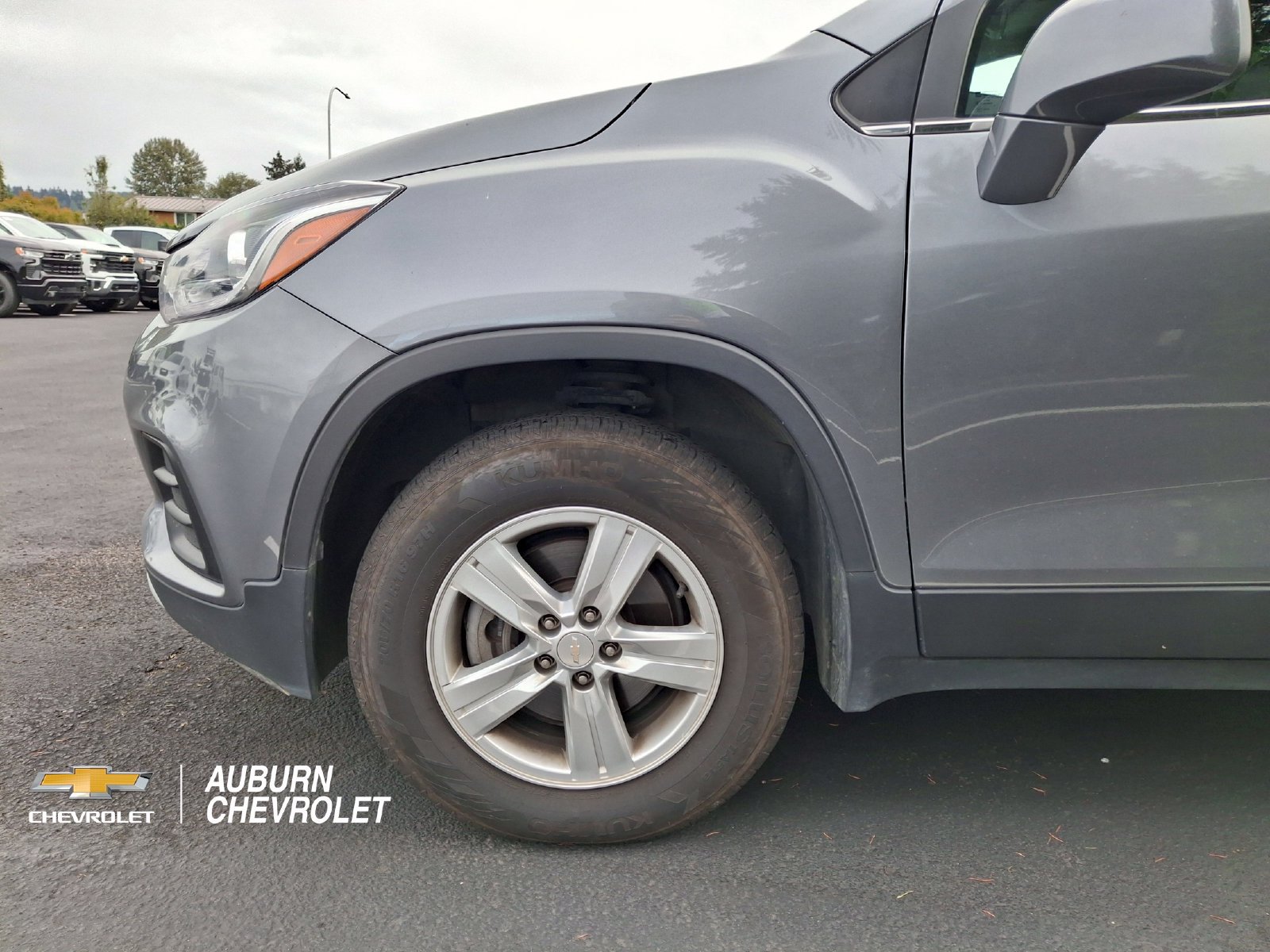 Used 2020 Chevrolet Trax LT w/ LT Convenience Package AWD/4WD image 3