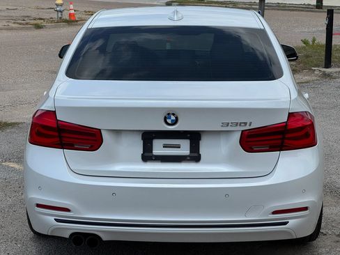 Used 2017 BMW 330i Sedan RWD image 5
