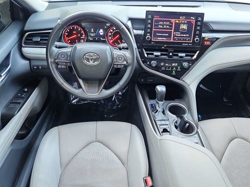 Used 2024 Toyota Camry XSE FWD image 11