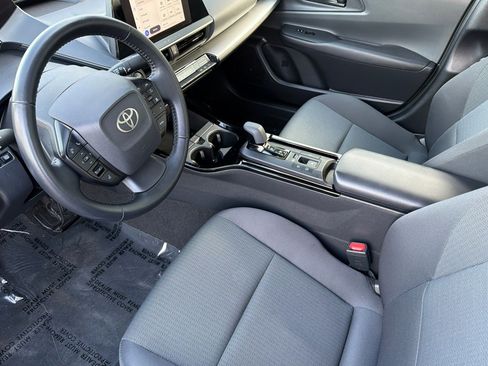 Used 2024 Toyota Prius LE image 10