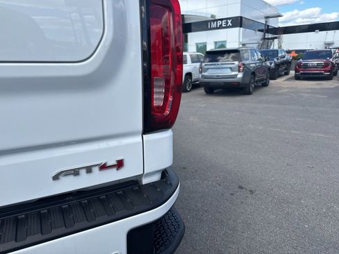Used 2023 GMC Sierra 1500 AT4 w/ AT4 Premium Package AWD/4WD image 33