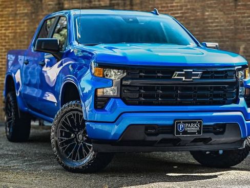 New 2025 Chevrolet Silverado 1500 Custom image 5