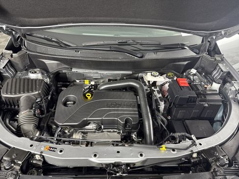 Used 2025 Chevrolet Equinox RS w/ Safety and Technology Package image 10