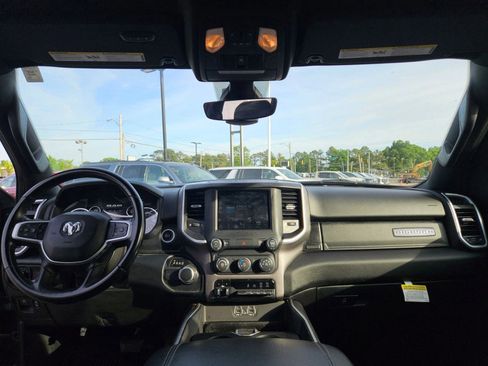 Used 2021 RAM 1500 Big Horn RWD image 26
