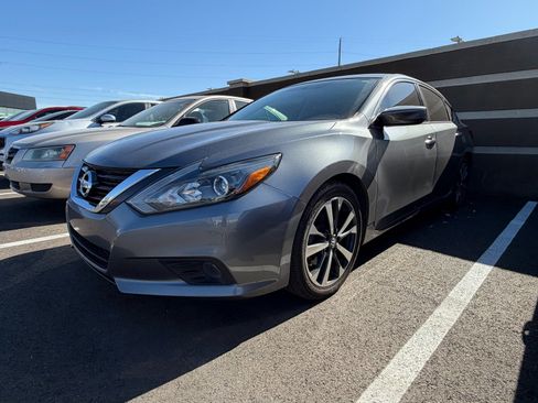 Used 2016 Nissan Altima 2.5 SR image 5