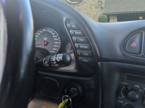 Used 2002 Chevrolet Corvette Convertible w/ Preferred Equipment Group2 RWD image 9