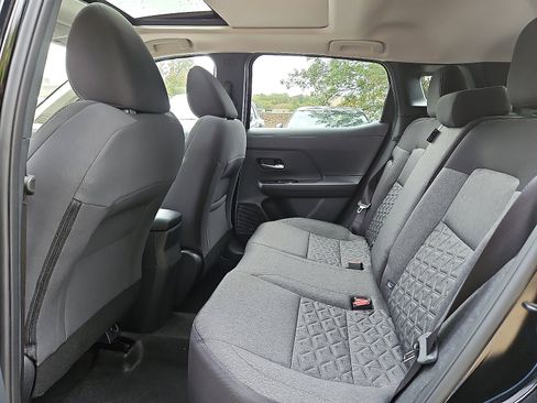 New 2026 Nissan Kicks SV w/ SV Premium Package image 8