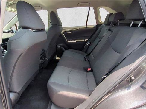 Used 2024 Toyota RAV4 XLE FWD image 18
