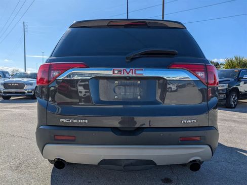 Used 2017 GMC Acadia SLT image 5