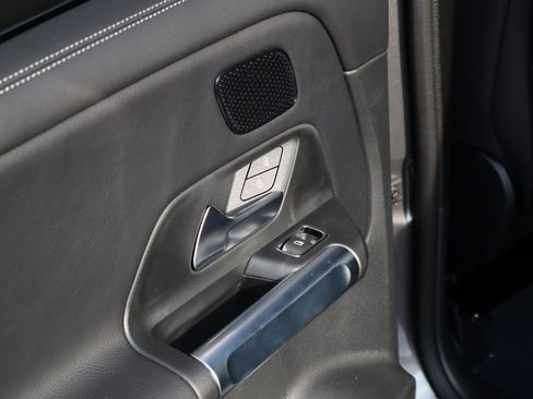 New 2026 Mercedes-Benz GLB 250 4MATIC image 19