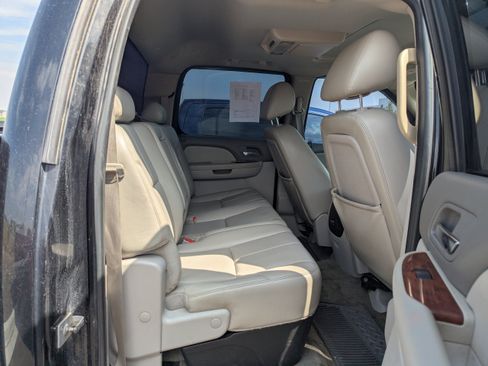 Used 2010 GMC Sierra 2500 SLT AWD/4WD image 27