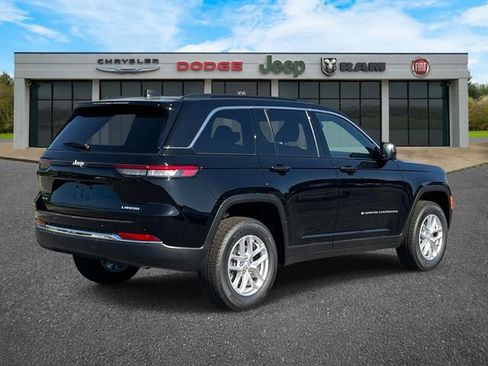 New 2026 Jeep Grand Cherokee Laredo AWD/4WD image 4