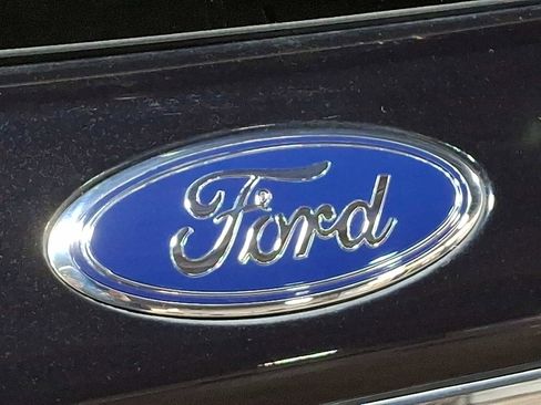 Used 2022 Ford Explorer XLT w/ Equipment Group 202A image 32