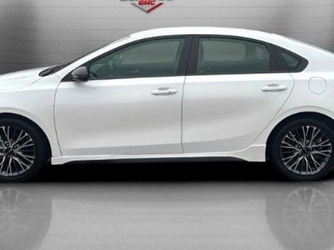 Used 2022 Kia Forte GT-Line FWD image 8