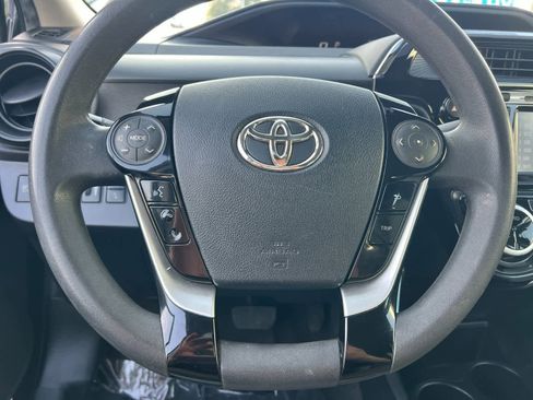 Used 2018 Toyota Prius C One image 23