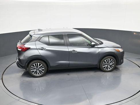 Used 2023 Nissan Kicks SV FWD image 31