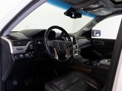 Used 2019 GMC Yukon Denali w/ Denali Ultimate Package image 21