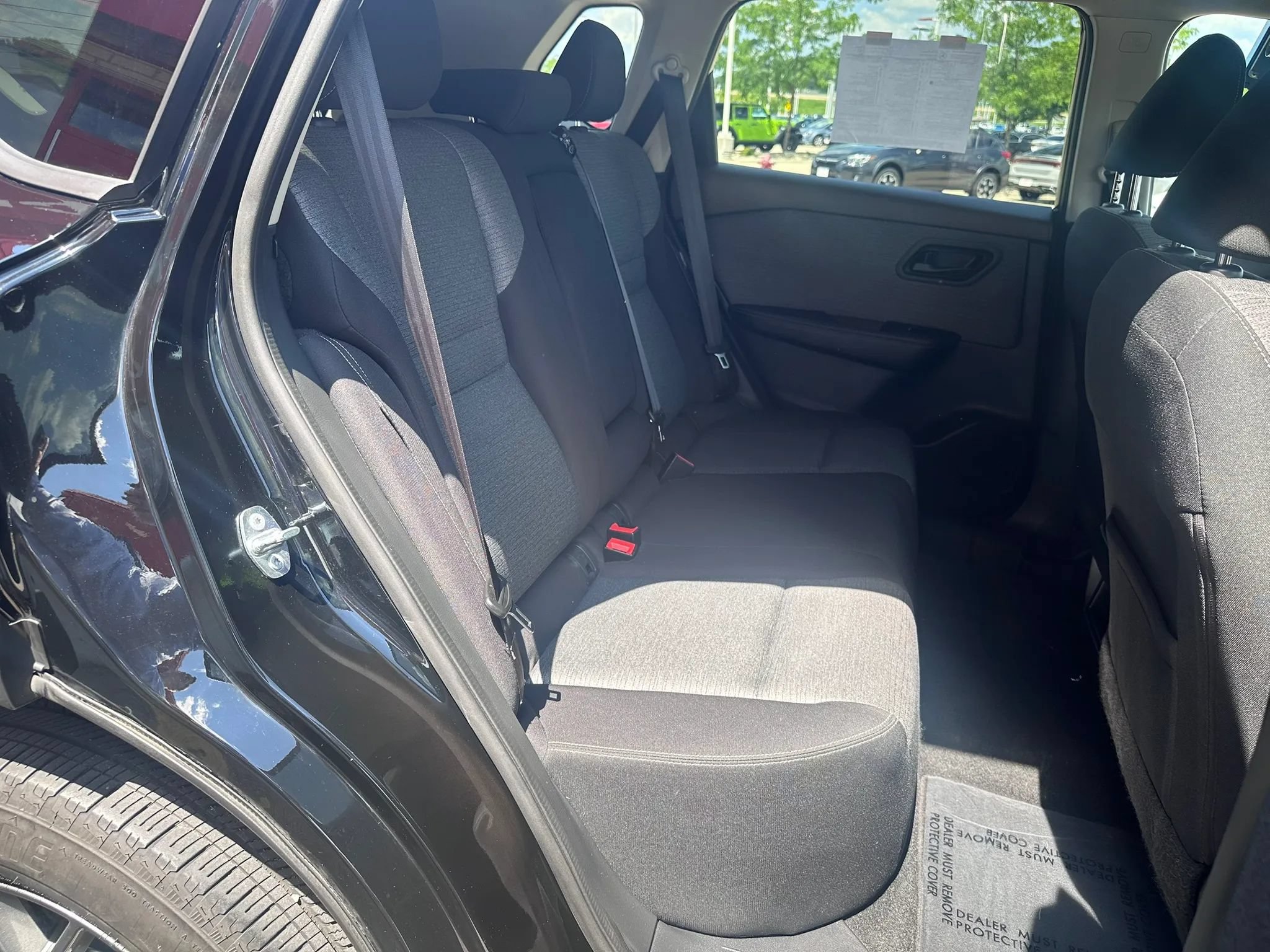 Used 2021 Nissan Rogue S FWD image 13