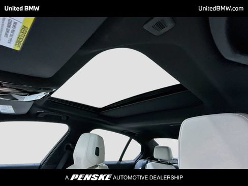 Certified 2024 BMW 530i w/ Convenience Package RWD image 19