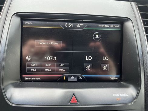 Used 2015 Ford Taurus SEL w/ Equipment Group 201A AWD/4WD image 16