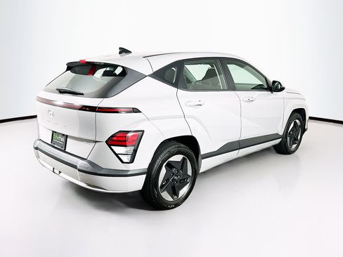 Used 2024 Hyundai Kona SE FWD image 9