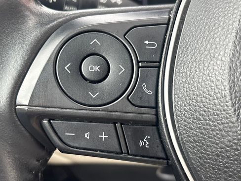 Used 2023 Toyota Corolla Cross XLE w/ Convenience Package image 20