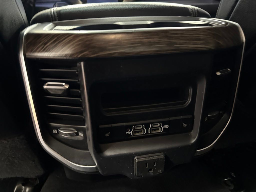 Used 2020 RAM 3500 Laramie AWD/4WD image 14
