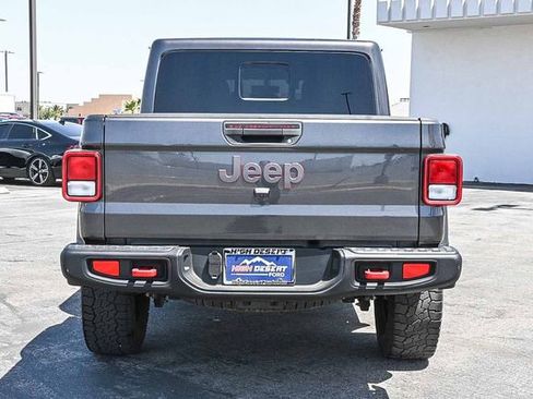 Used 2022 Jeep Gladiator Rubicon AWD/4WD image 8