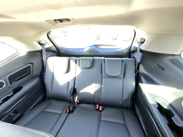 Used 2021 Subaru Ascent Limited w/ Technology Package AWD/4WD image 19