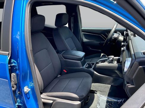 Used 2024 Chevrolet Colorado LT w/ LT Convenience Package RWD image 8