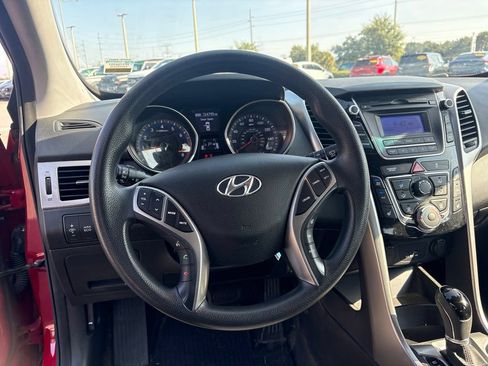 Used 2013 Hyundai Elantra GT FWD image 18