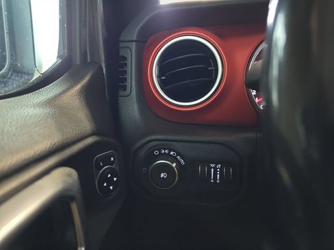 Used 2019 Jeep Wrangler Unlimited Rubicon AWD/4WD image 27