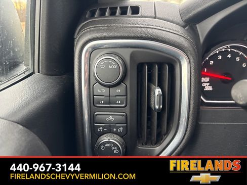 Used 2021 Chevrolet Silverado 1500 LT image 14