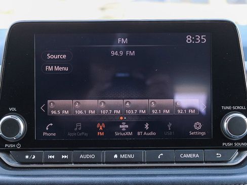 Used 2025 Nissan Rogue SV image 14