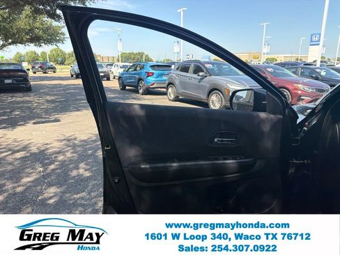 Used 2019 Honda HR-V Sport image 10