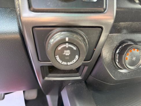 Used 2019 Ford F150 XLT w/ Equipment Group 302A Luxury AWD/4WD image 29