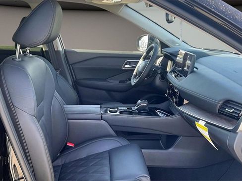 New 2026 Nissan Rogue Platinum w/ Tech Package image 11