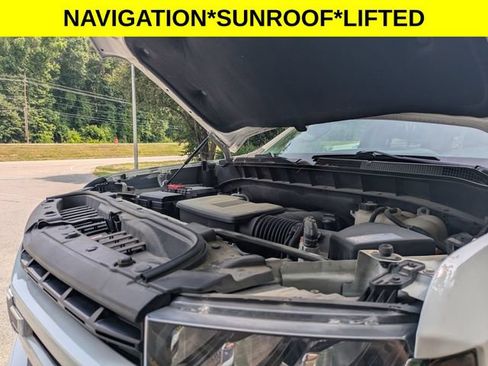 Used 2020 Chevrolet Silverado 1500 RST AWD/4WD image 39