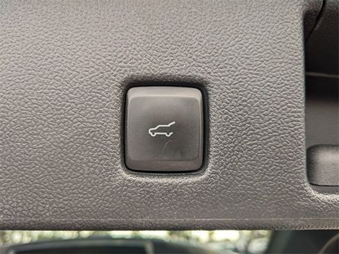 Used 2022 Ford Escape SE w/ Convenience Package image 11