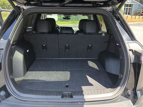 Certified 2025 Chevrolet Equinox LT w/ Convenience Package II FWD image 32