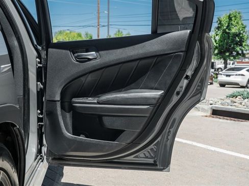 Used 2018 Dodge Charger R/T Scat Pack RWD image 32