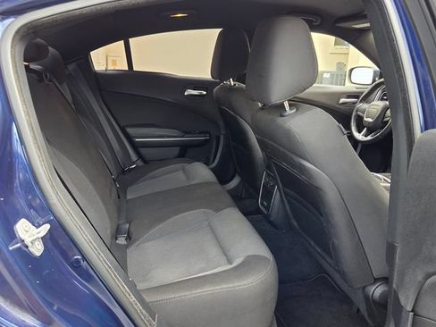 Used 2015 Dodge Charger SE w/ Sport Appearance Group RWD image 15