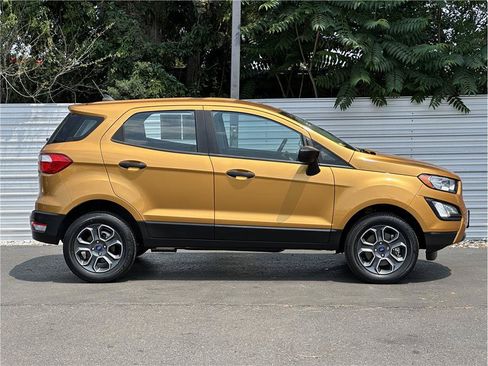 Used 2022 Ford EcoSport S AWD/4WD image 9