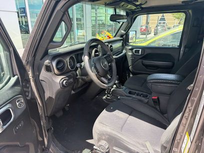 Used 2018 Jeep Wrangler Unlimited Sport S