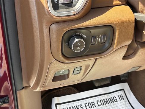 Used 2021 RAM 1500 Laramie image 8