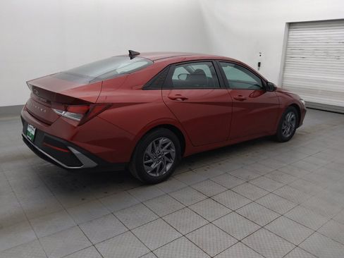 Used 2024 Hyundai Elantra SEL FWD image 10