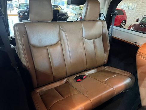 Used 2013 Jeep Wrangler Sahara AWD/4WD image 11