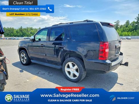 Used 2007 Chevrolet Tahoe LTZ w/ LTZ Preferred Equipment Group AWD/4WD image 3